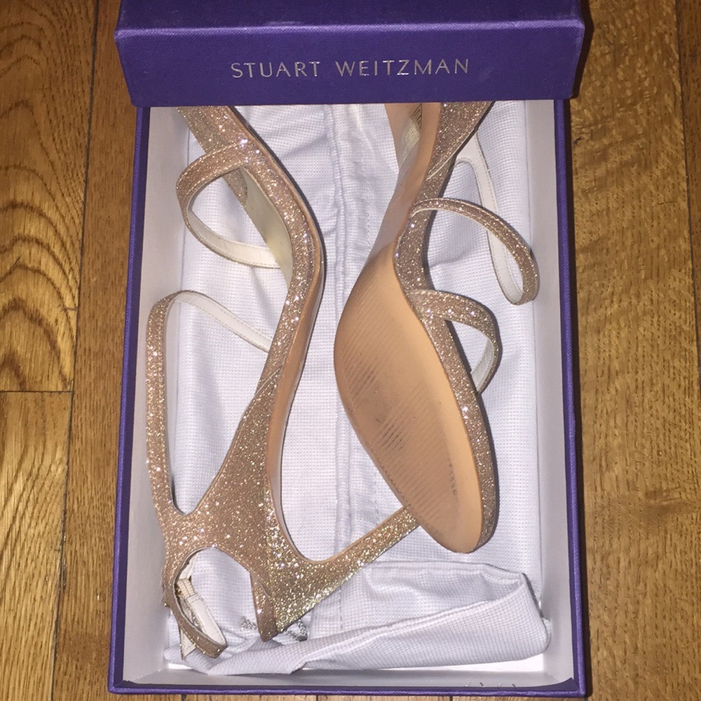 Stuart Weitzman - Picture 5 of 5